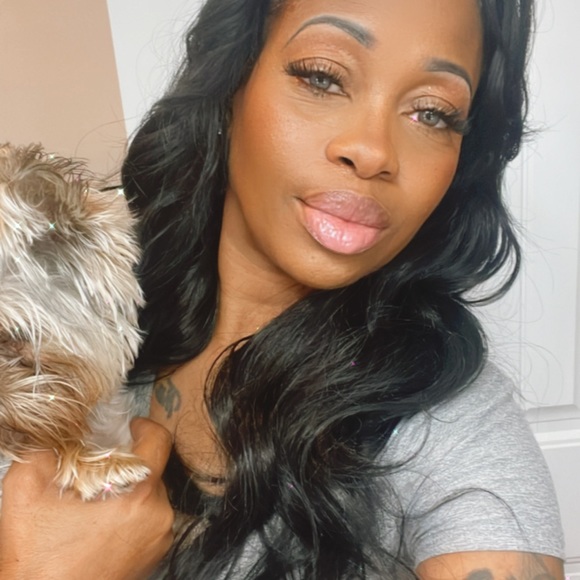 Meet your Posher, Demetrice - Picture 4 of 4